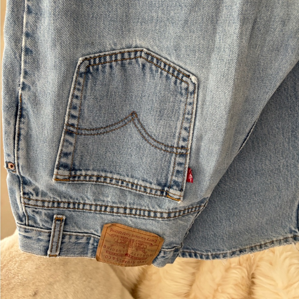 Levi's womensJeans in Light Blue Denim